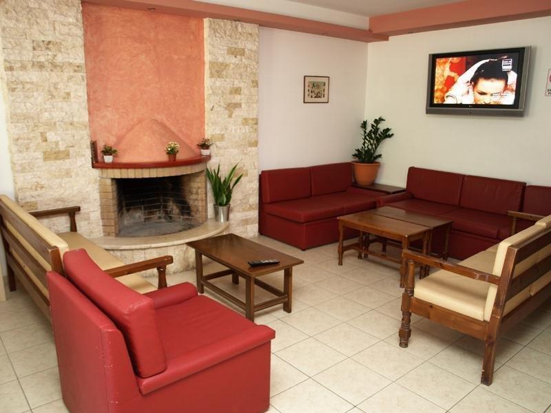 Haris Apartments Herszonisszosz Kültér fotó