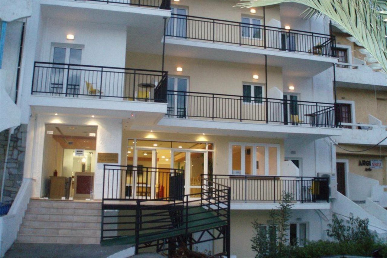 Haris Apartments Herszonisszosz Kültér fotó